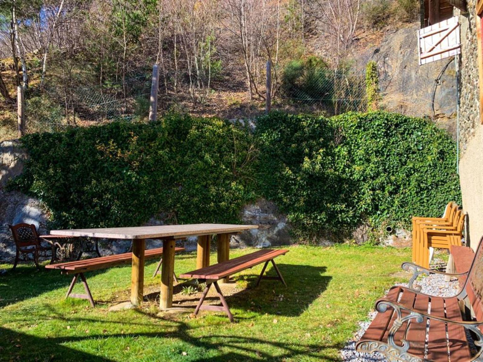 Borda Puntal ·  Jardín